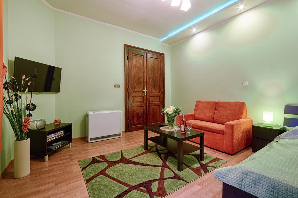 Libro Apartment