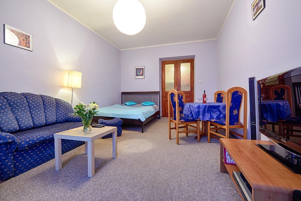 Apartment Libro *